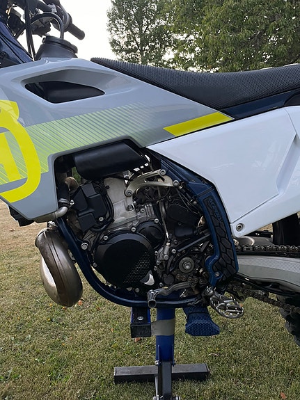 Husqvarna TC 250 2 of 5