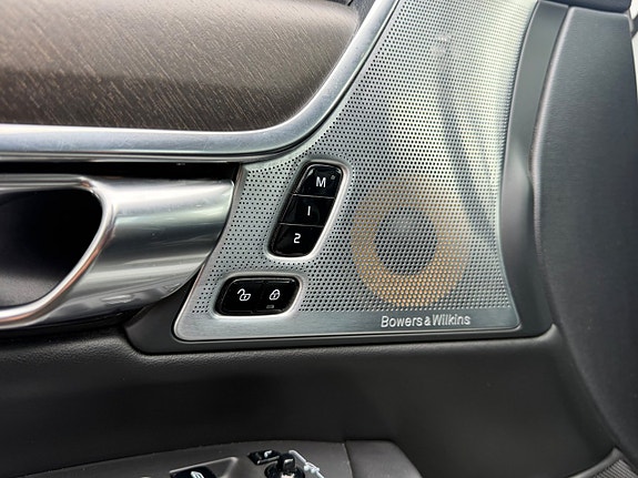 Volvo V90 Cross Country 14 of 25