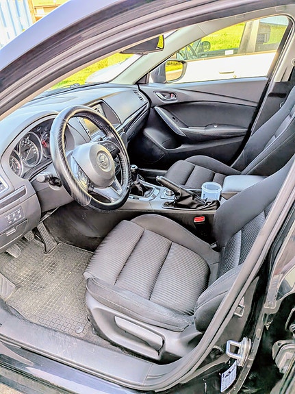 Mazda 6 3 of 5