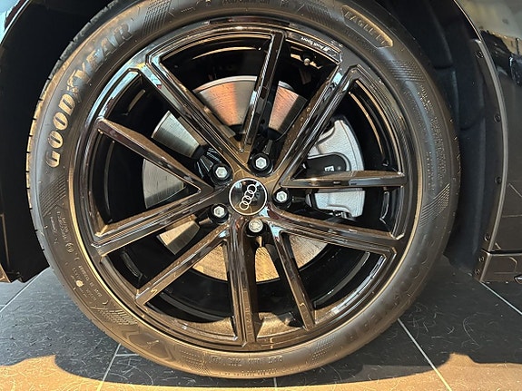 Audi A5 9 of 12