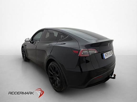 Tesla Model Y 6 of 30
