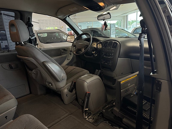 Chrysler Grand Voyager 13 of 18