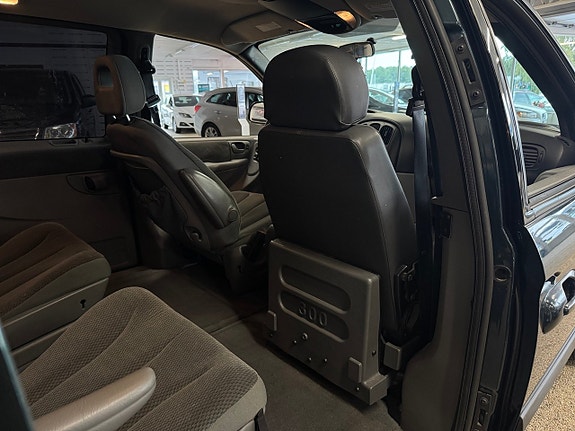 Chrysler Grand Voyager 11 of 18