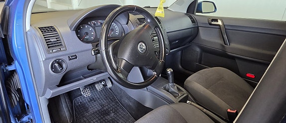 Volkswagen Polo 9 of 12