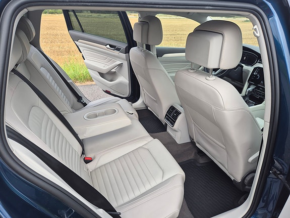 Volkswagen Passat 7 of 8