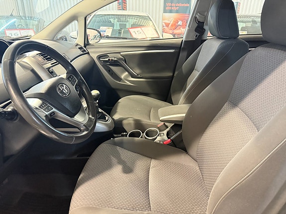 Toyota Verso 7 of 13