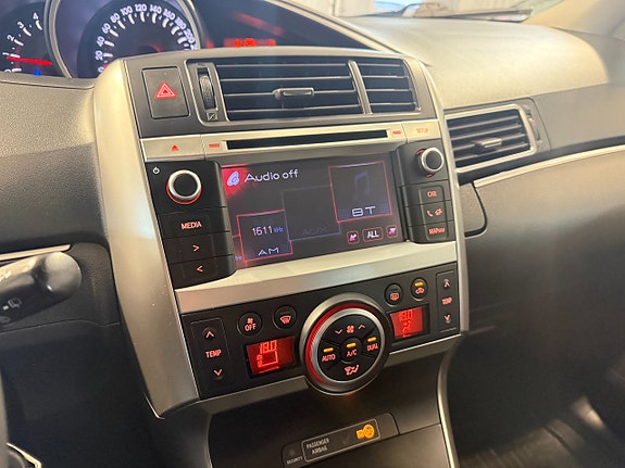 Toyota Verso 12 of 13
