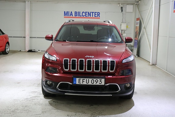 Jeep Cherokee 23 of 24