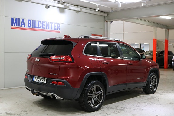 Jeep Cherokee 2 of 24