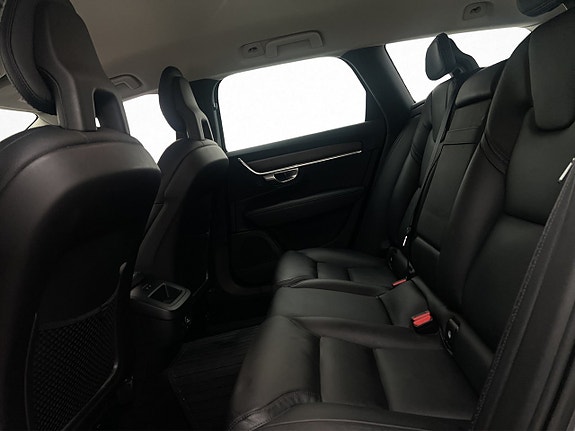 Volvo V90 Cross Country 28 of 30