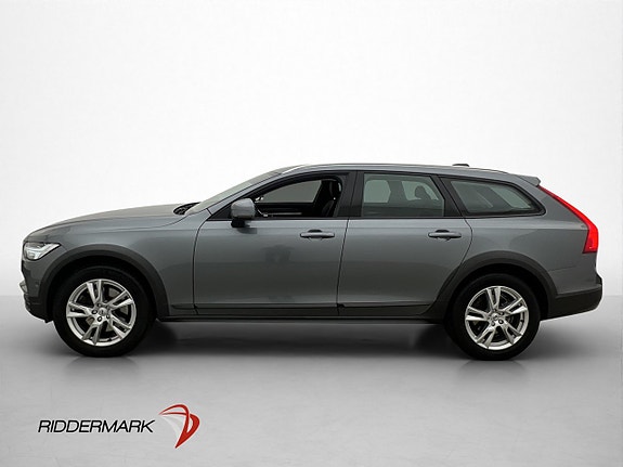 Volvo V90 Cross Country 4 of 30