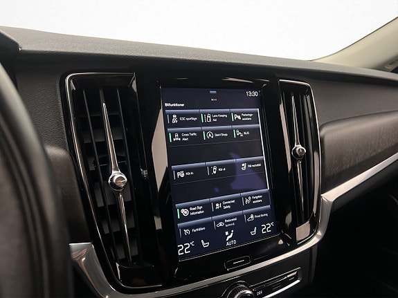 Volvo V90 Cross Country 22 of 30