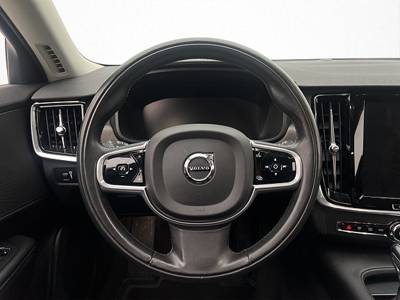 Volvo V90 Cross Country 15 of 30