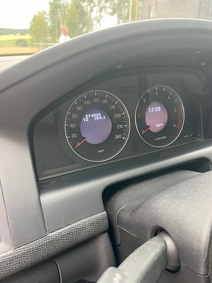 Volvo XC60 4 of 8