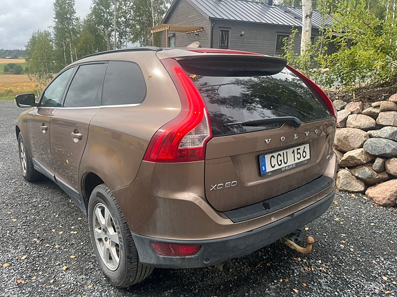 Volvo XC60 6 of 8