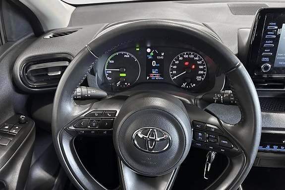 Toyota Yaris 11 of 12