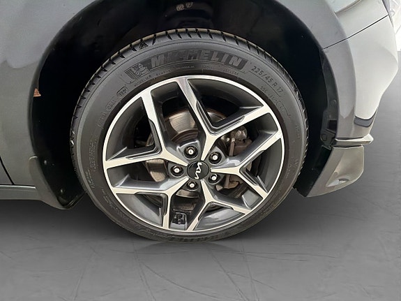 Kia Ceed 30 of 30