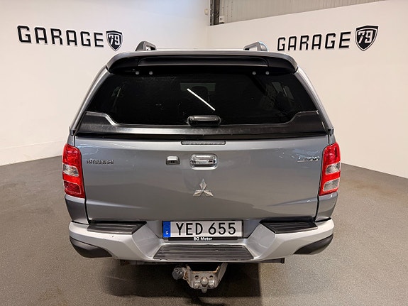Mitsubishi L200 9 of 19