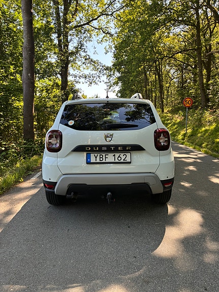 Dacia Duster 2 of 4