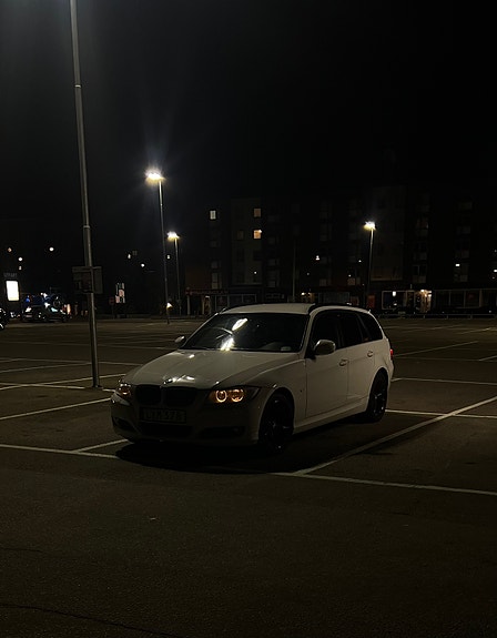 BMW 320d 5 of 5