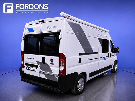 Sun Living Campervan Fiat 2.3 MultiJet V60 SP 140 hk | Solceller | Dragkrok | Truma | 3 bäddar 3 of 25