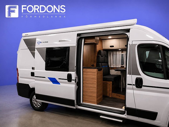 Sun Living Campervan Fiat 2.3 MultiJet V60 SP 140 hk | Solceller | Dragkrok | Truma | 3 bäddar 5 of 25