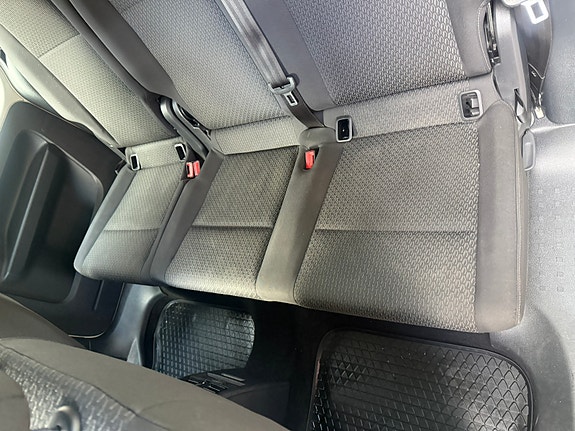 Volkswagen Caddy Maxi 8 of 13