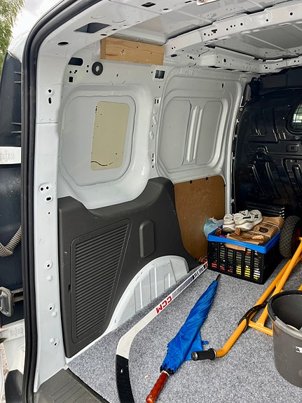 Ford Transit Connect 7 of 14