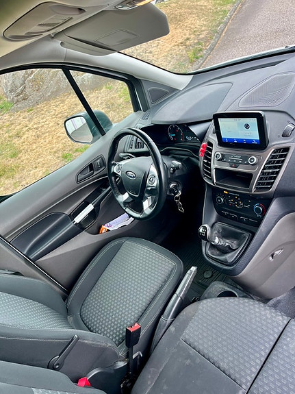 Ford Transit Connect 13 of 14