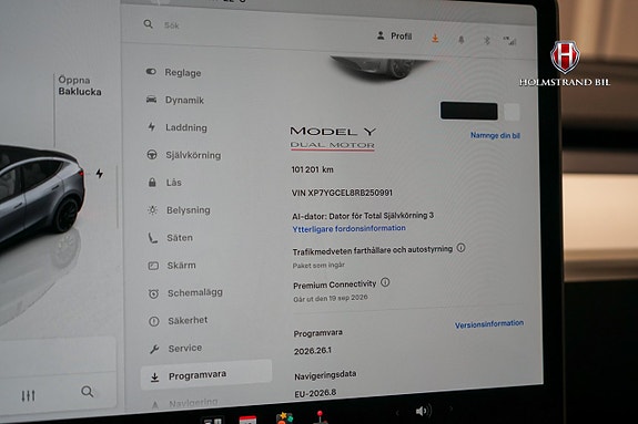 Tesla Model Y 15 of 16