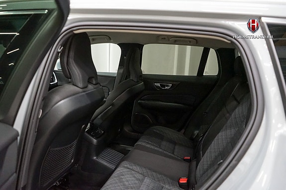 Volvo V60 7 of 17