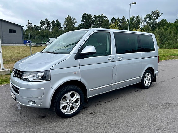 Volkswagen Multivan 5 of 19