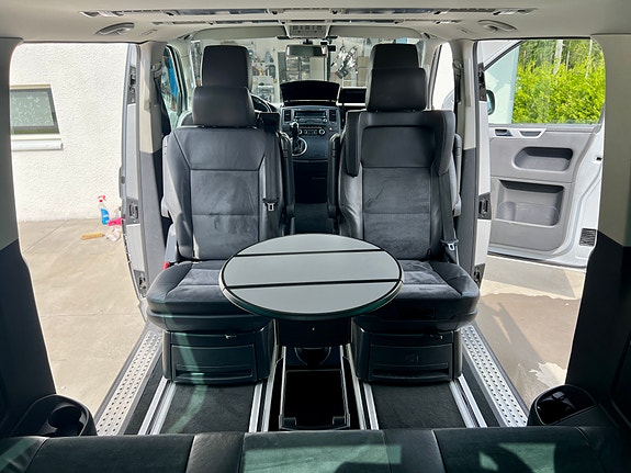 Volkswagen Multivan 11 of 19