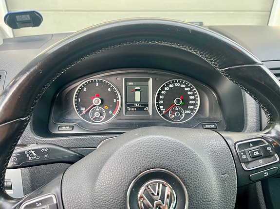 Volkswagen Multivan 6 of 19