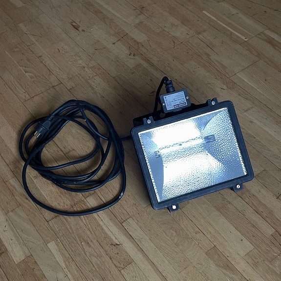 Product image 1 of 3