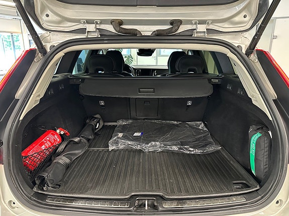 Volvo V60 5 of 21