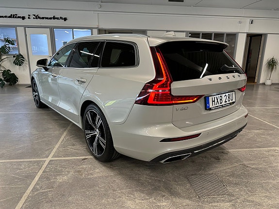 Volvo V60 4 of 21