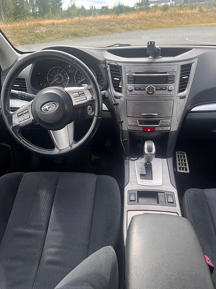 Subaru Outback 5 of 7