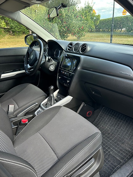 Suzuki Vitara 4 of 5