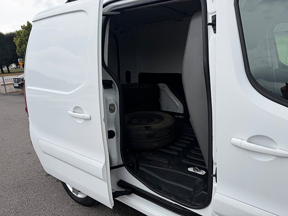 Peugeot Partner 12 of 19