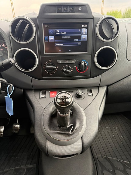 Peugeot Partner 18 of 19