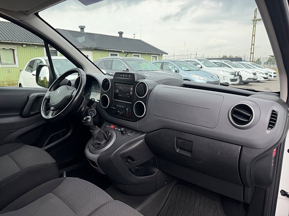 Peugeot Partner 15 of 19