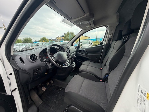 Peugeot Partner 16 of 19
