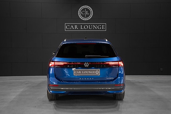 Volkswagen Passat 4 of 20