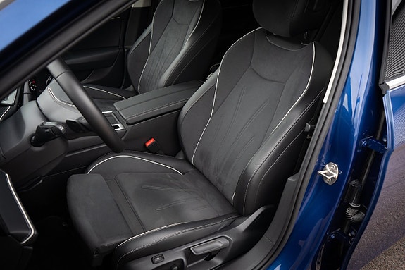 Volkswagen Passat 10 of 20