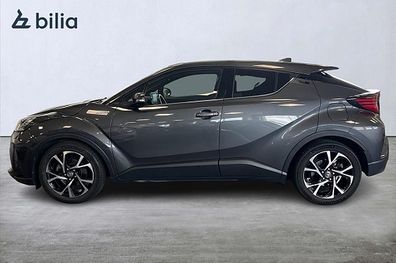 Toyota C-HR 3 of 22