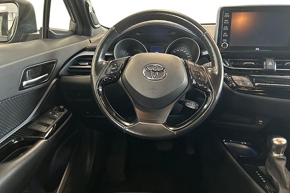 Toyota C-HR 11 of 22
