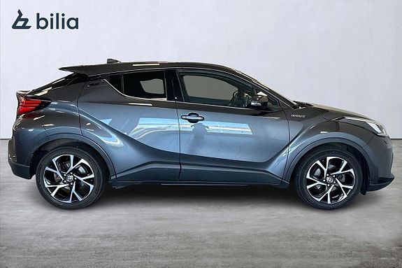 Toyota C-HR 18 of 22