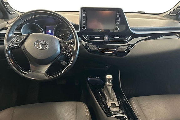 Toyota C-HR 10 of 22