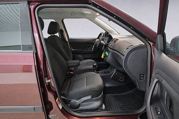 Skoda Fabia 12 of 27
